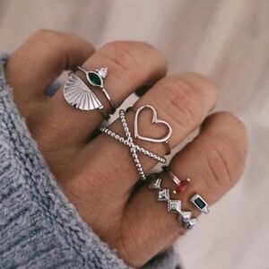 *ESPERANZA* 6-Pc Silver Heart Fashion Ring Set